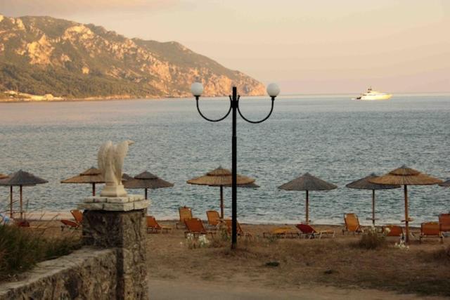 San George Cove Afión Exterior foto